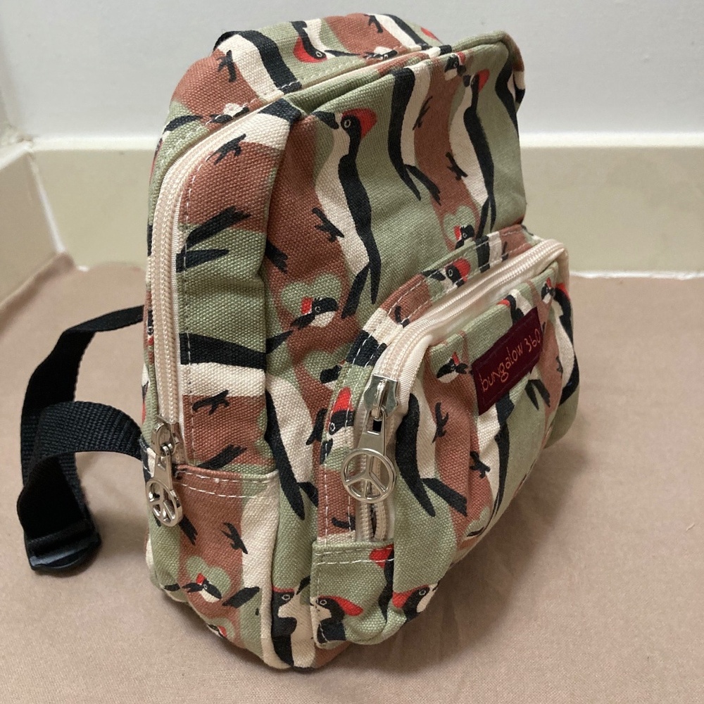 Bungalow360 woodpecker family kids backpack